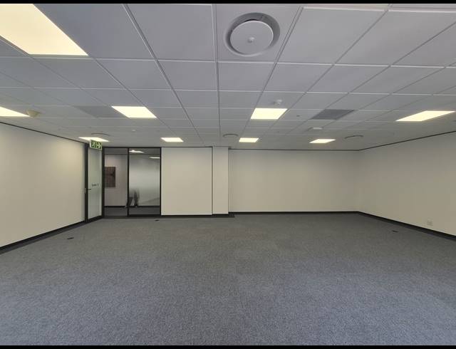 100M² OFFICE TO LET IN SANDTON CENTRAL